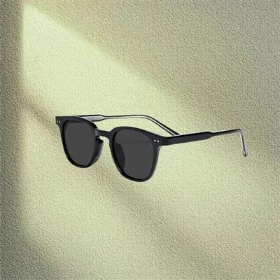 Büyük Ve Uzun Erkek Güneş Gözlüğü